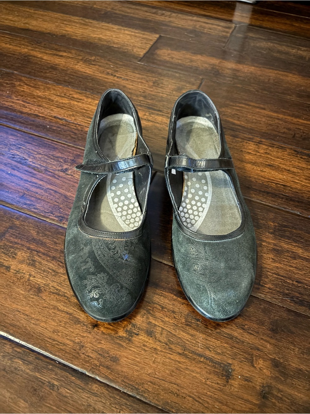 Naot Shoes Womens Size 9 40 Mary Jane Black Leather Flats